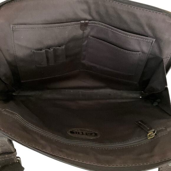 Fossil Brown Leather Messenger Bag with Vintage Aesthetic - Picture 9 of 15